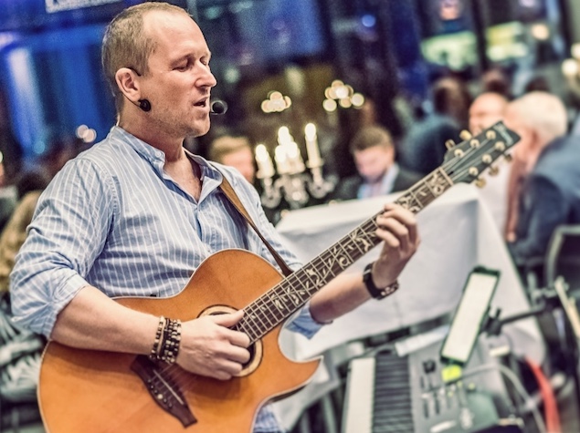 Thomas Zinther, akustisk guitar, dinnermusik, Fusion Aalborg, 